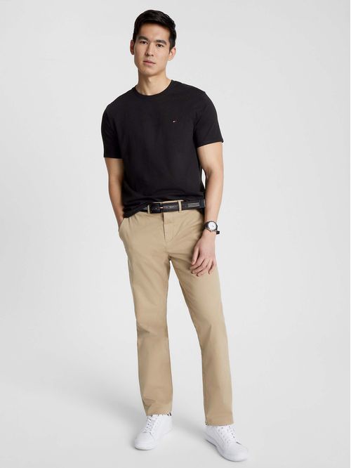 Remera básica  cuello redondo slim fit