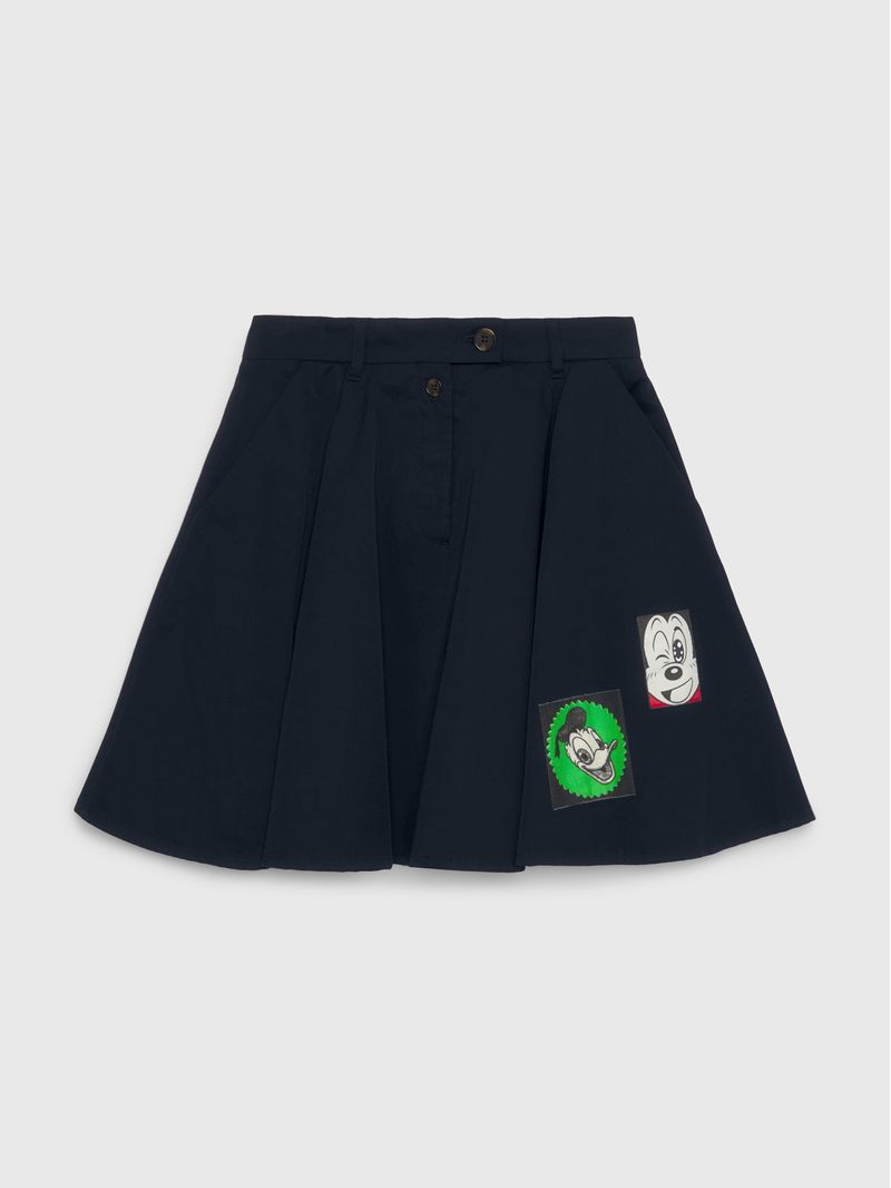 FALDA-CHINO-DISNEY-X-TOMMY-DE-CORTE-EVASE-CON-PARCHES