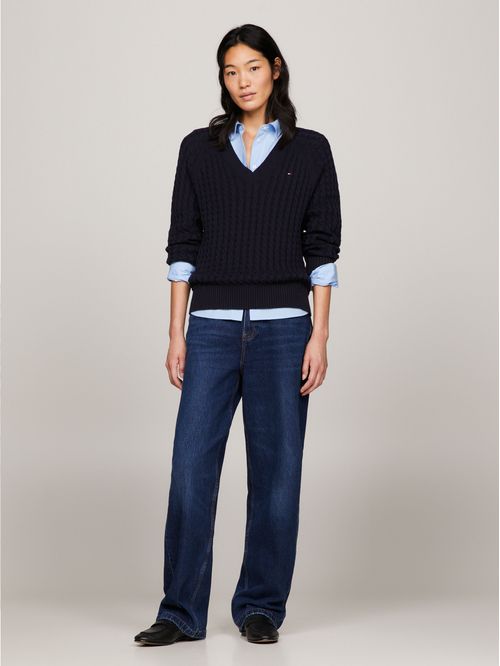 Sweater de punto trenzado cuello en V slim fit