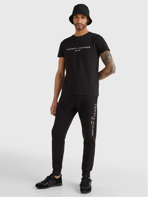 REMERA CON LOGO BORDADO SLIM FIT