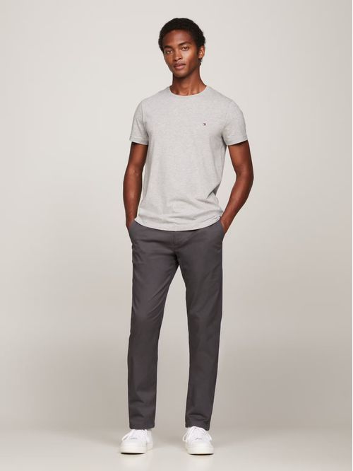 Remera básica  cuello redondo slim fit