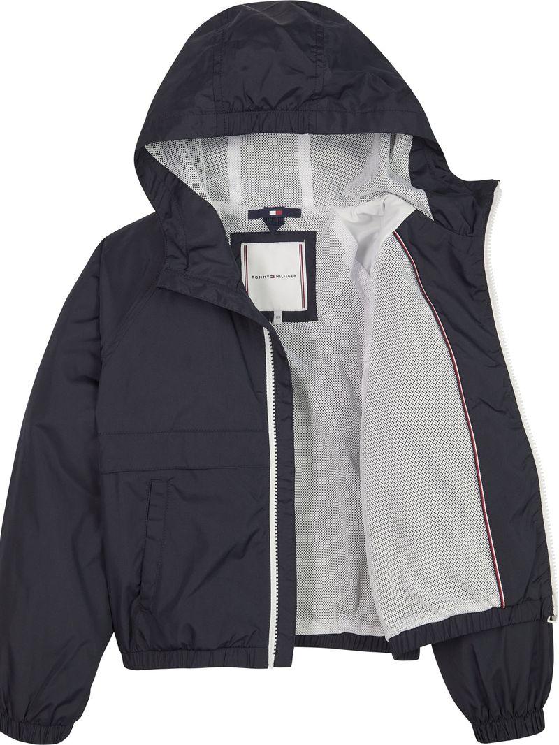 Campera-Essential-con-capucha
