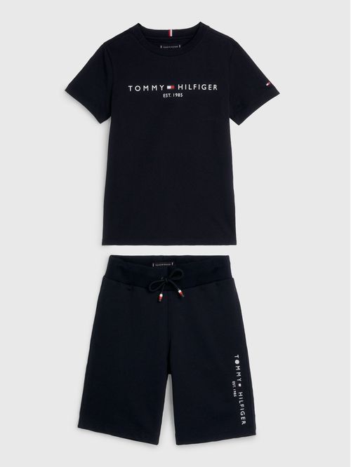 Conjunto Essential de remera y pantalón