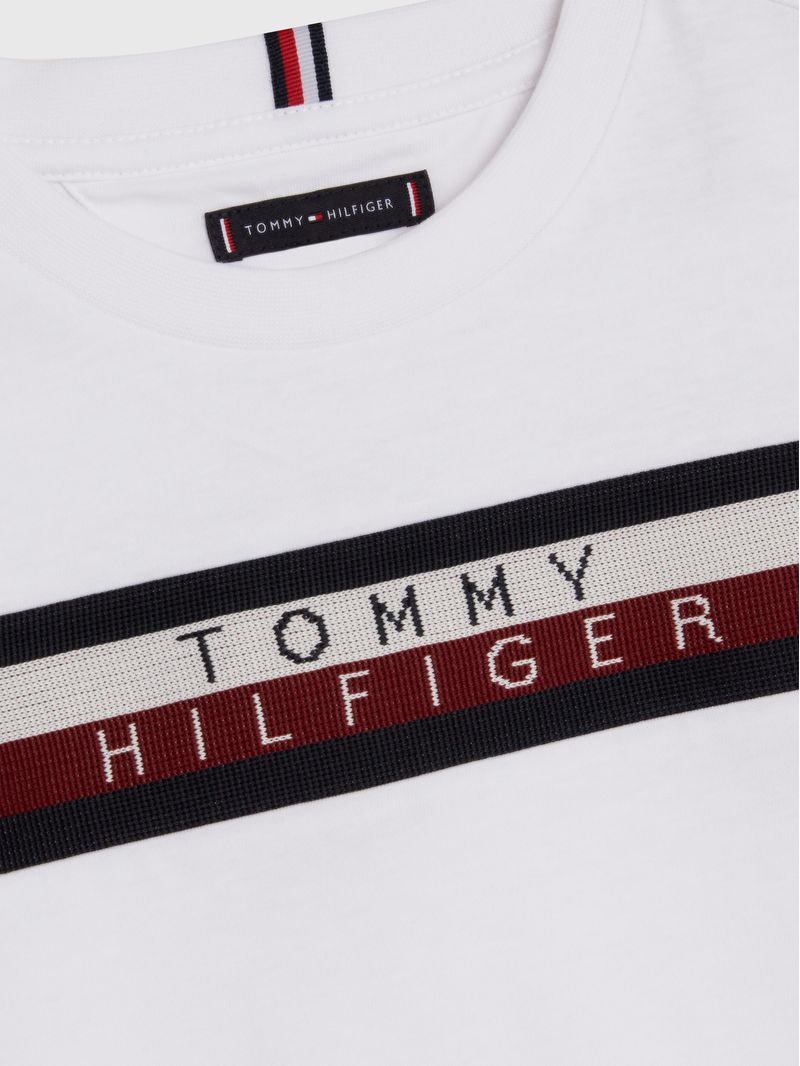 Remera-con-cinta-con-logo-de-Tommy-Hilfiger