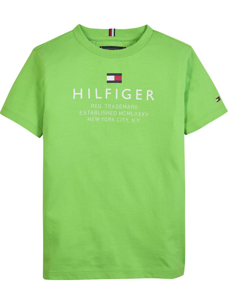 Remera-con-logo