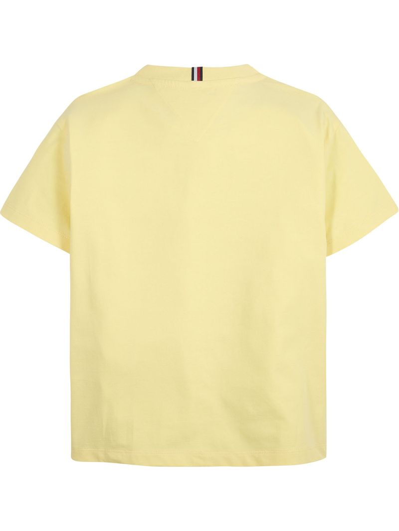 Remera-con-multiples-logos