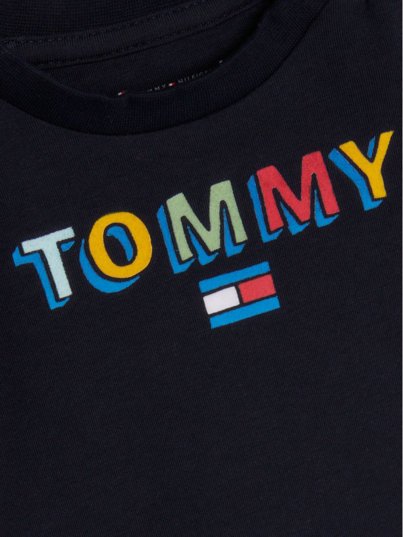 Remera-de-punto-con-logo-multicolor