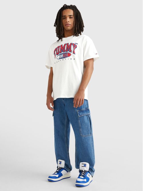 Remera TJ con logo estampado