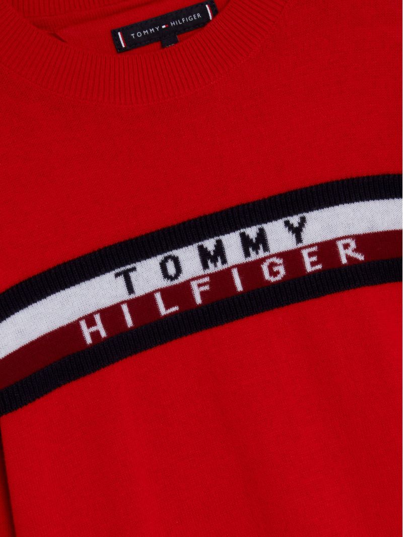Sweater-con-cinta-distintiva-y-logo
