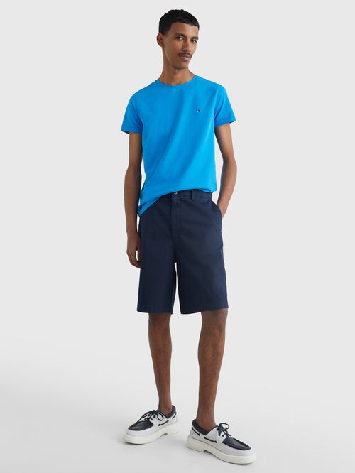 Remera básica  cuello redondo slim fit