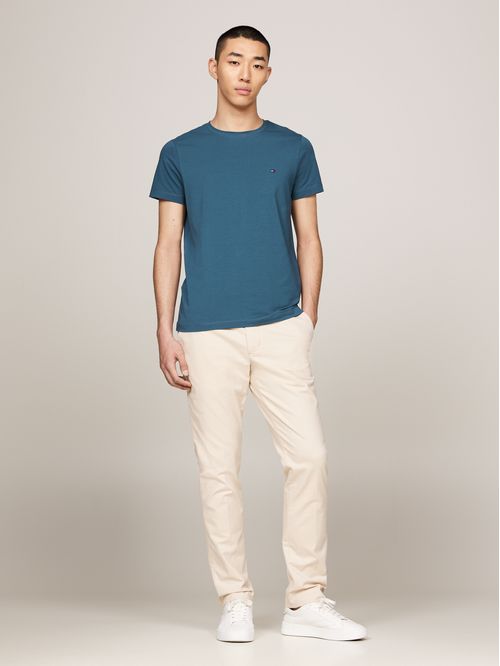 Remera básica  cuello redondo slim fit