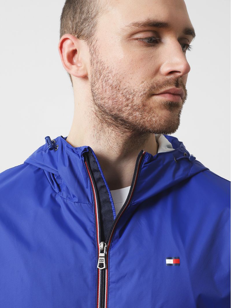 Campera-con-capucha
