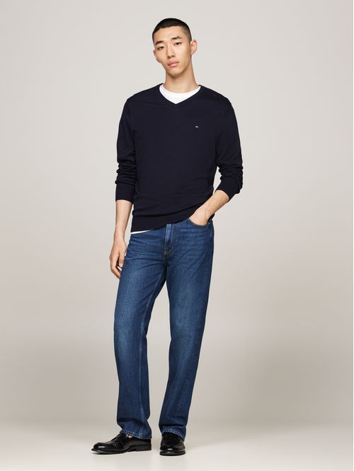Sweater básico de algodón cuello V regular fit