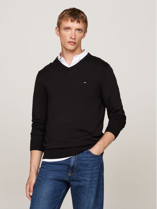 Sweater básico de algodón cuello V regular fit