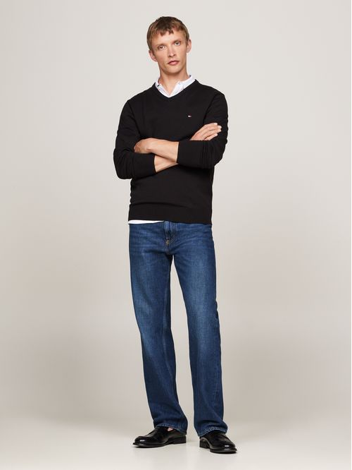 Sweater básico de algodón cuello V regular fit