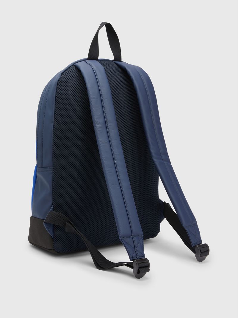 Mochila-con-parche