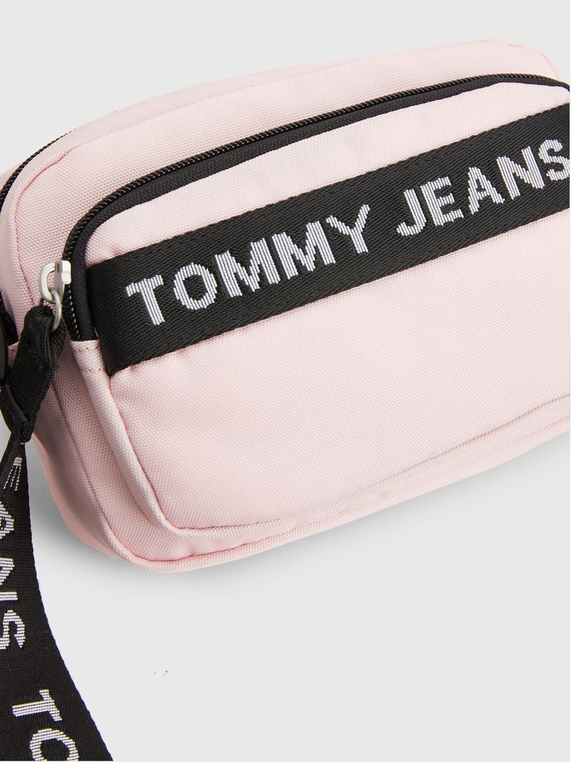 Cartera-Essential-con-inscripcion-
