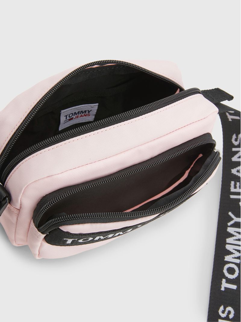Cartera-Essential-con-inscripcion-