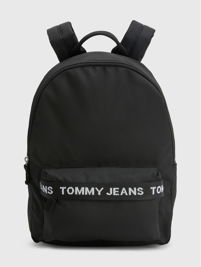 Mochila-Essential-con-inscripcion