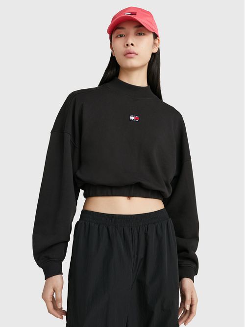 Buzo cropped con escudo