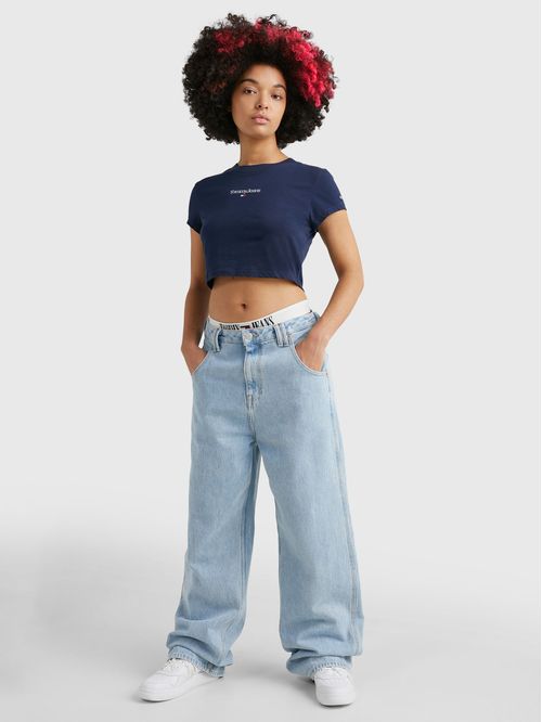 Remera Essential cropped con logo