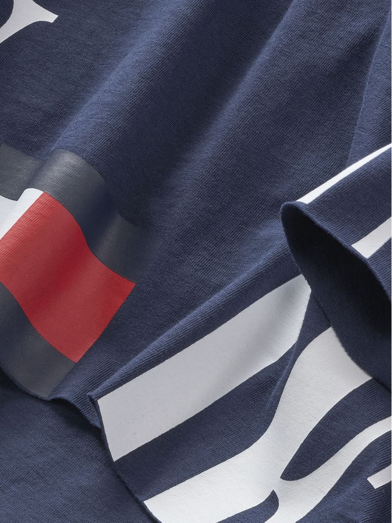 Remera-oversize-de-corte-cropped-archive