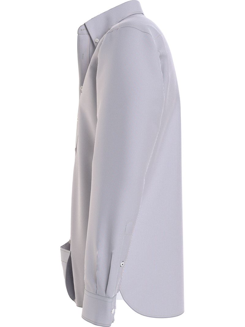 Camisa-de-corte-regular-con-logo-bordado-en-el-pecho