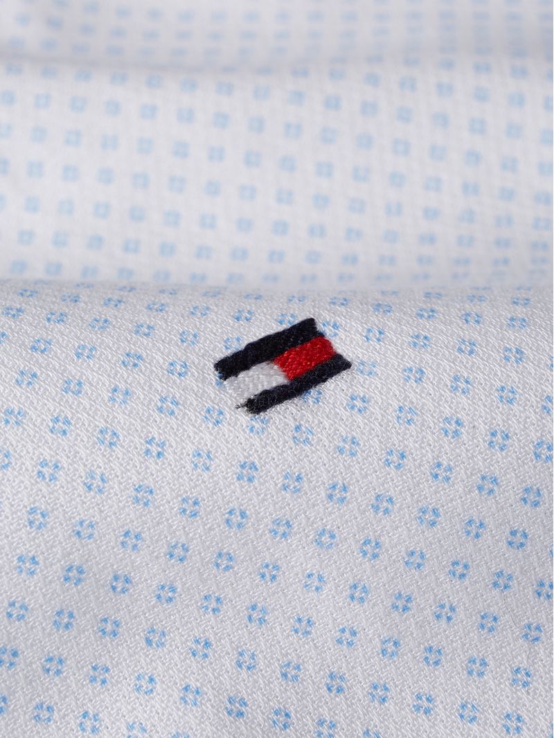 Camisa-de-corte-regular-con-puntos