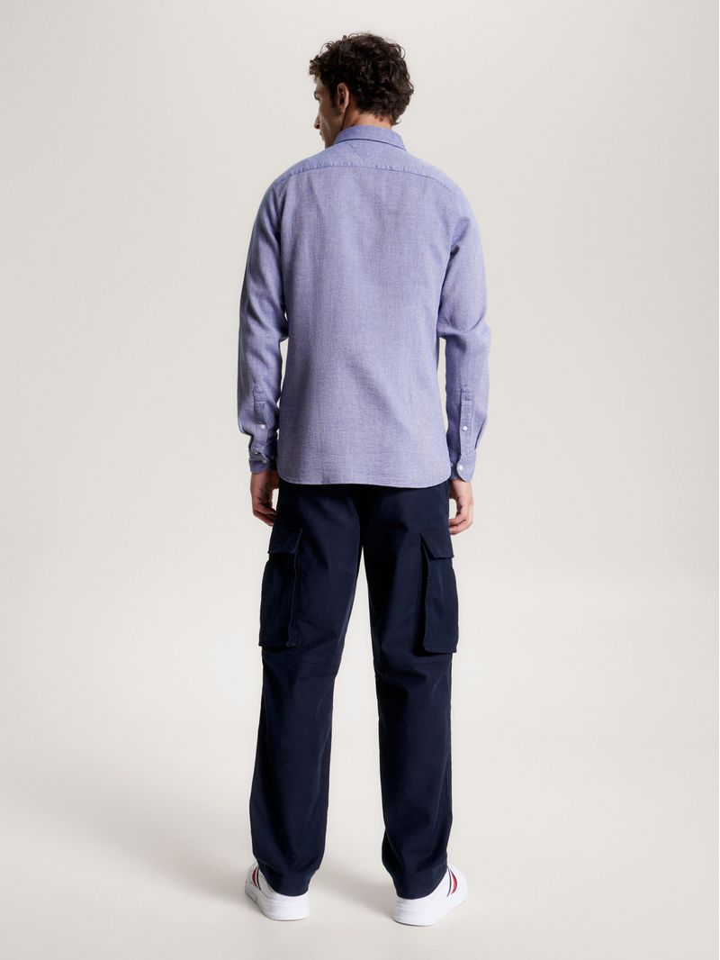 Camisa-de-tejido-dobby-peinado-con-corte-slim