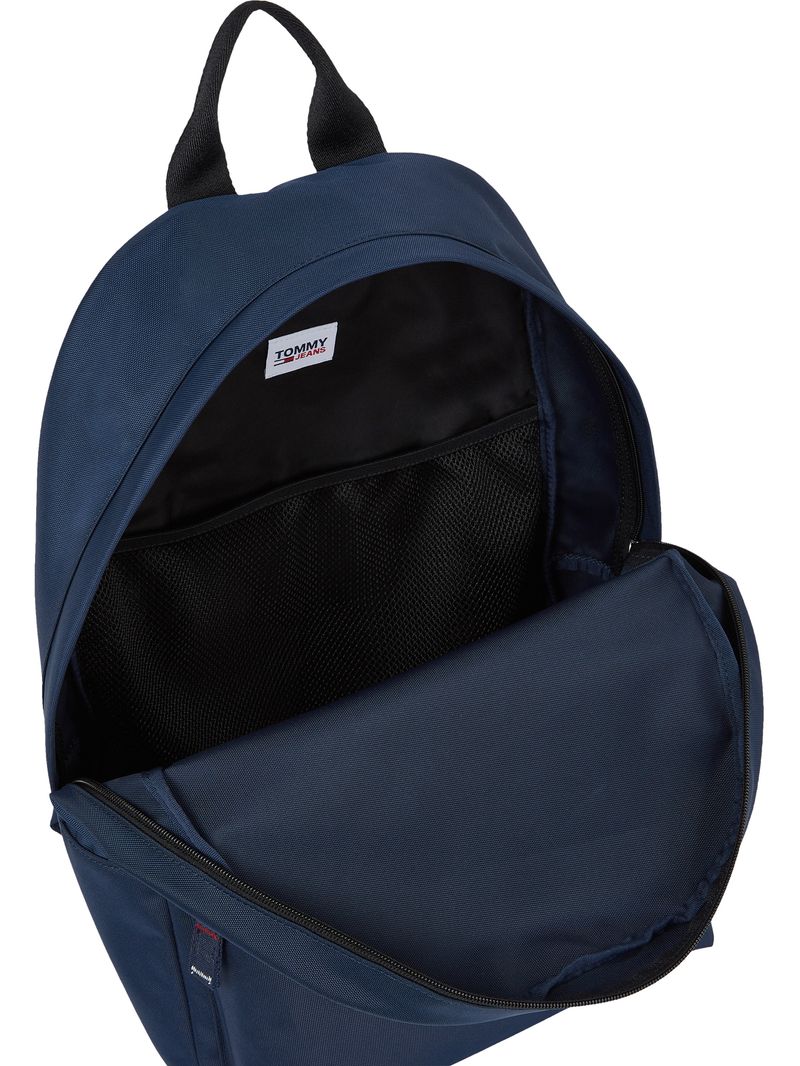 Mochila-dome-essential-con-cremallera