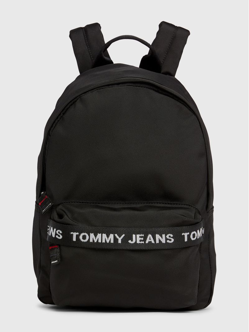 Mochila-Essential-reciclada-con-inscripcion