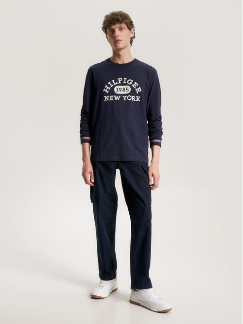 Remera con logo Hilfiger afelpado