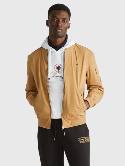 Campera bomber ligera