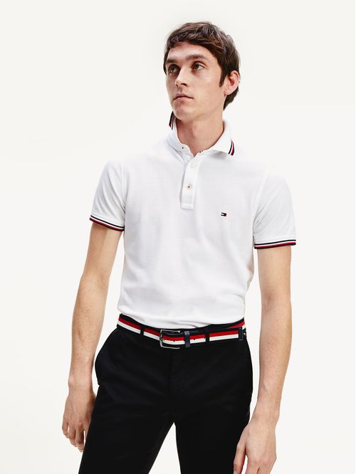 Chomba con cuello y puños ribeteados slim fit