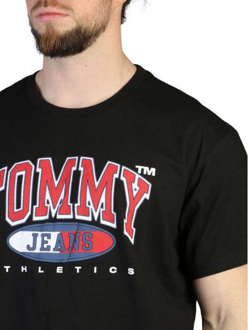 Remera TJ con logo estampado
