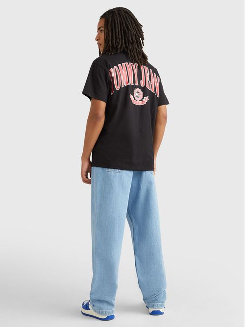 Remera TJ con logo en pecho y espalda