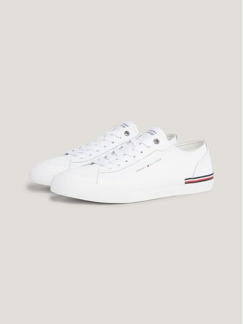 Zapatillas con ribete distintivo
