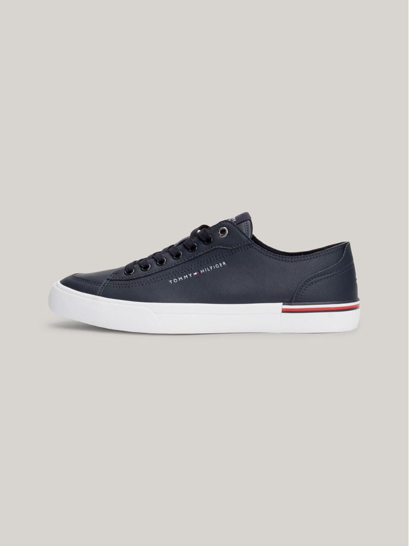 Zapatillas-con-ribete-distintivo