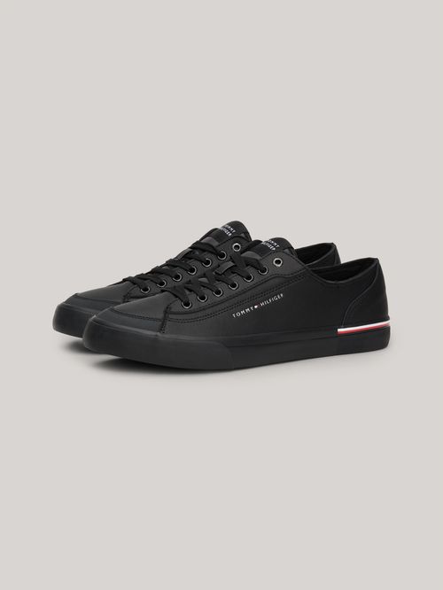 Zapatillas con ribete distintivo