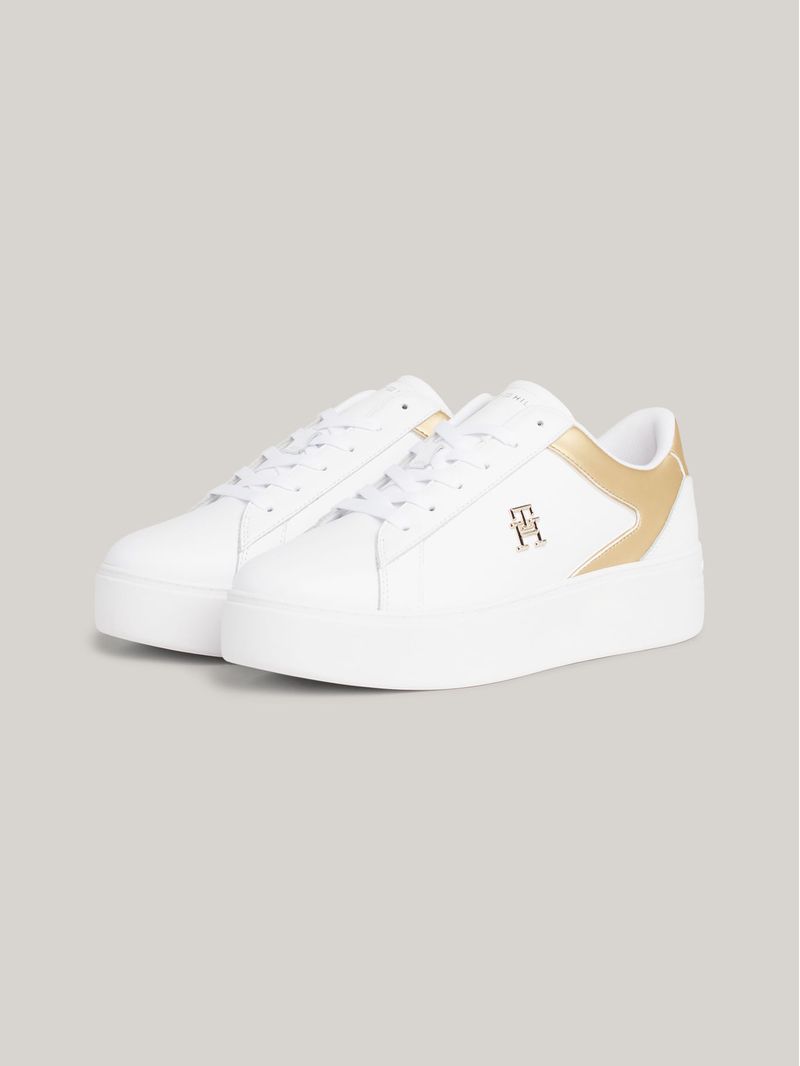 Zapatillas-de-piel-metalizada-con-plataforma