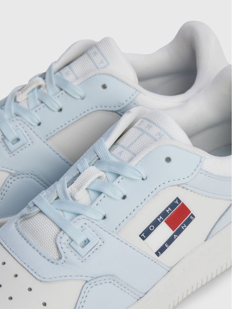 Zapatillas-con-logo