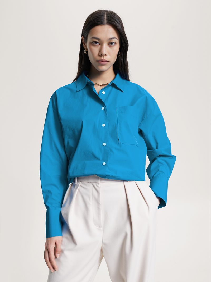 Camisa-oversize-con-monograma-TH