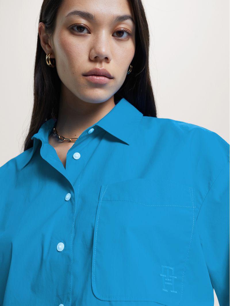Camisa-oversize-con-monograma-TH
