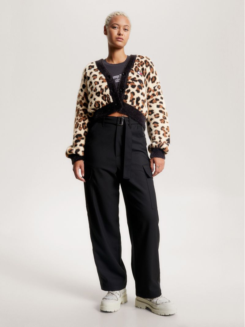 Cardigan-cropped-con-estampado-de-leopardo