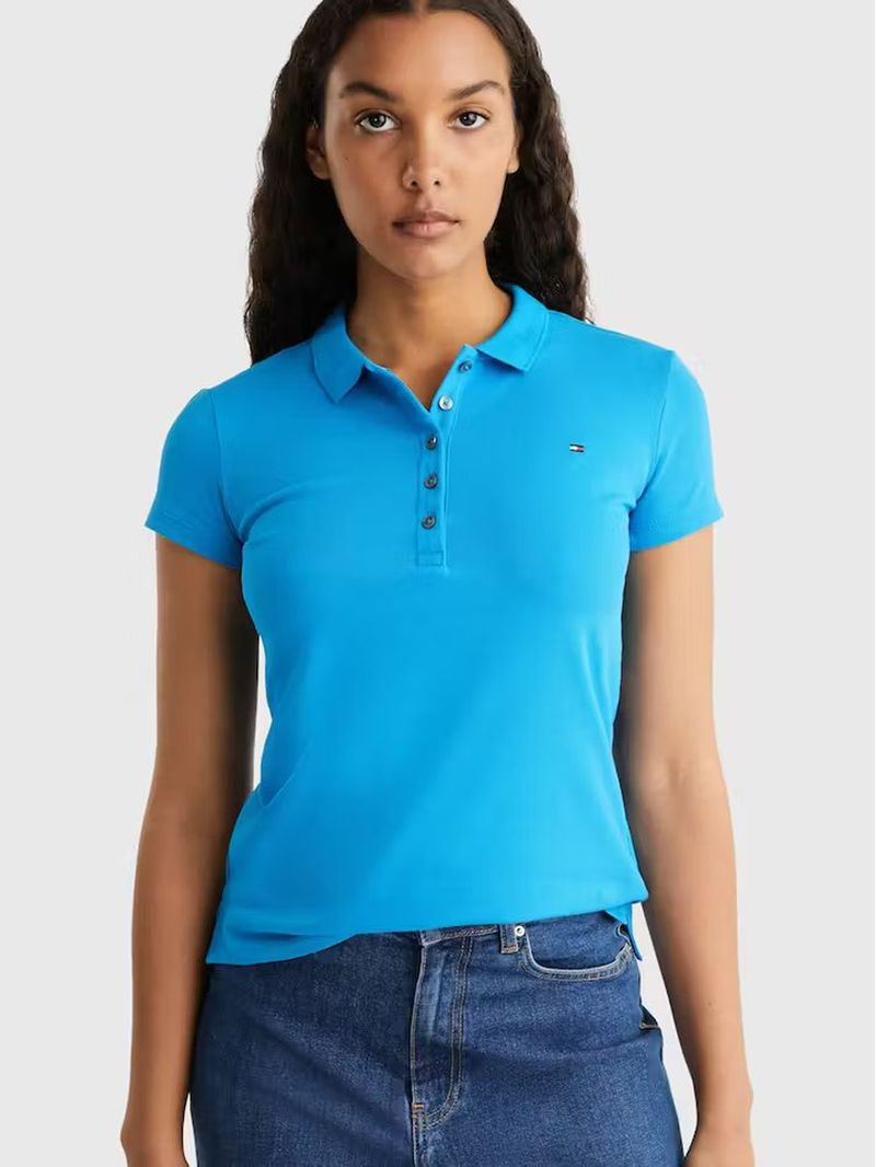 Polo-con-Billetera-de-cinco-botones-y-corte-slim