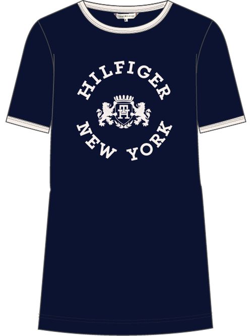 Remera con logo universitario aterciopelado