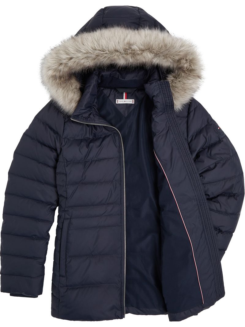 Campera-con-relleno-de-pluma-y-capucha