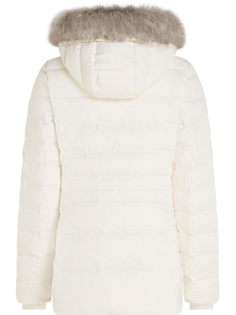 Campera-con-relleno-de-pluma-y-capucha