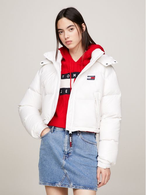 Campera Puffer de corte cropped con capucha