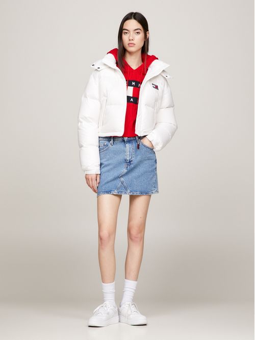 Campera Puffer de corte cropped con capucha